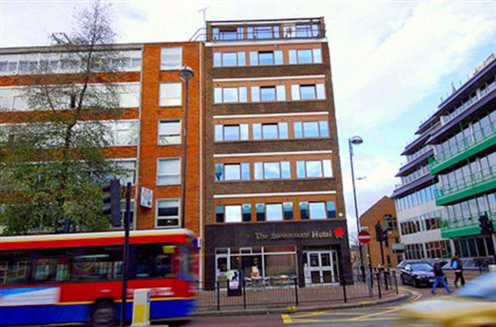 Rosemount Hotel Heathrow Hounslow Exteriör bild
