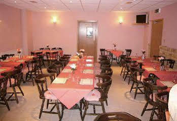Rosemount Hotel Heathrow Hounslow Exteriör bild